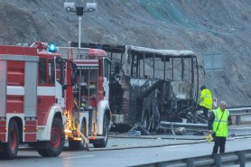 Bulgaria: 45 de copii și tineri au murit carbonizați într-un autobuz făcut scrum